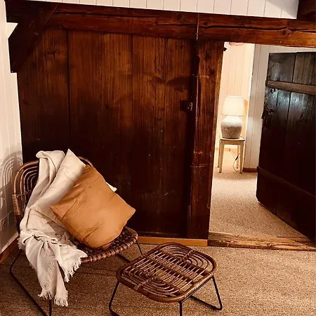 Alpaka-ferienhaus Oenzlen * Wynigen