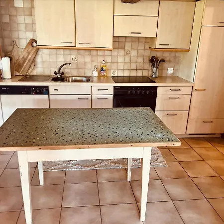 Alpaka-ferienhaus Oenzlen * Wynigen