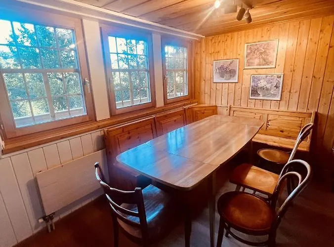 Alpaka-ferienhaus Oenzlen * Wynigen